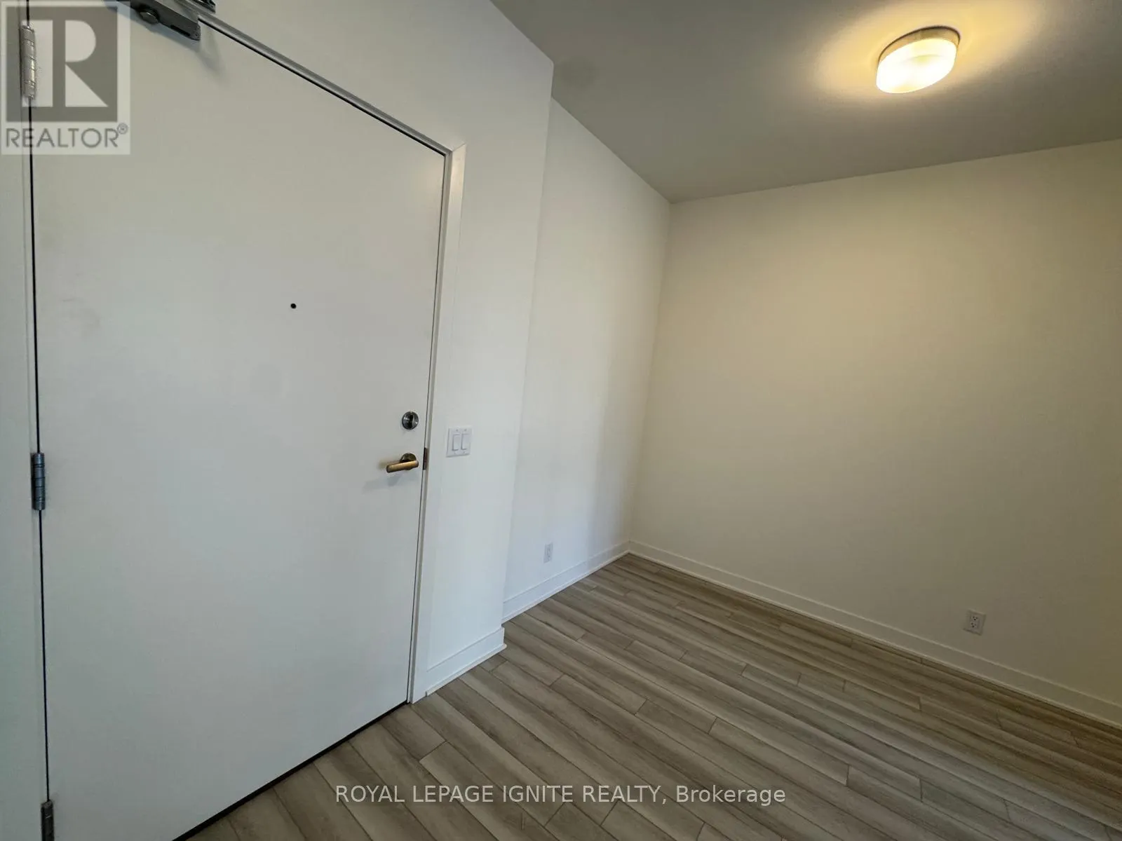 110 - 51 CLARINGTON BOULEVARD