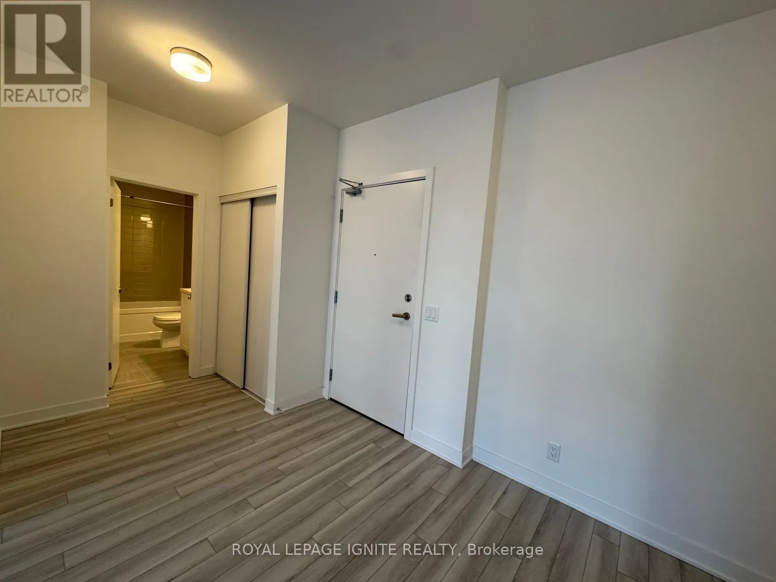 110 - 51 CLARINGTON BOULEVARD
