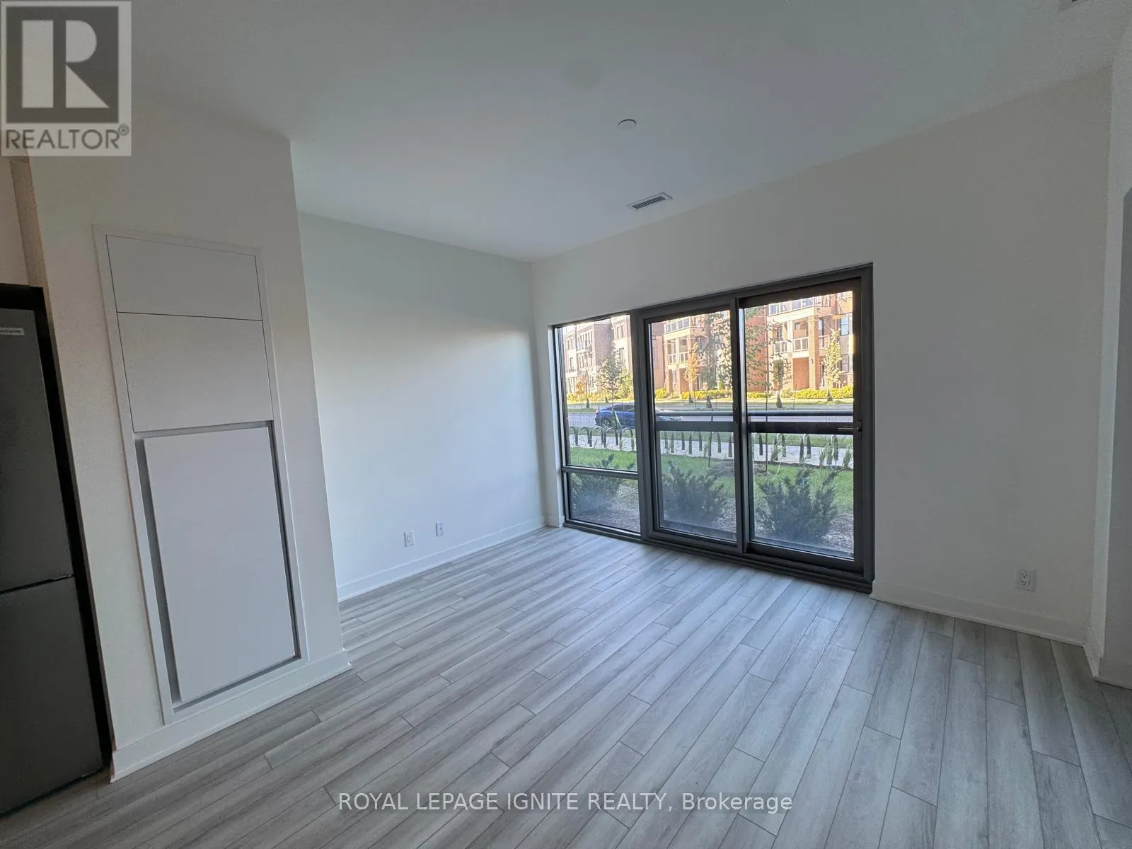110 - 51 CLARINGTON BOULEVARD