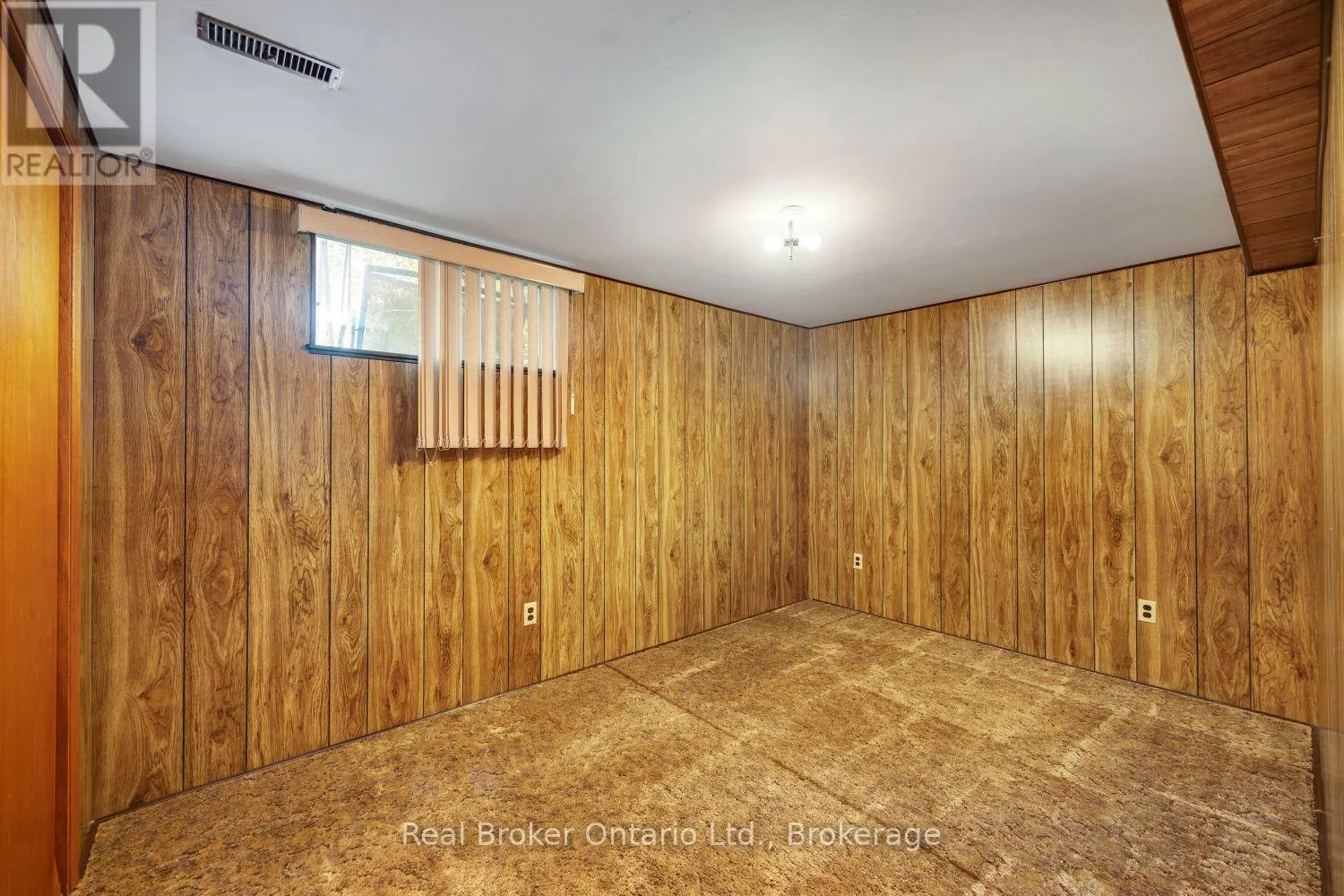 919 EXETER STREET