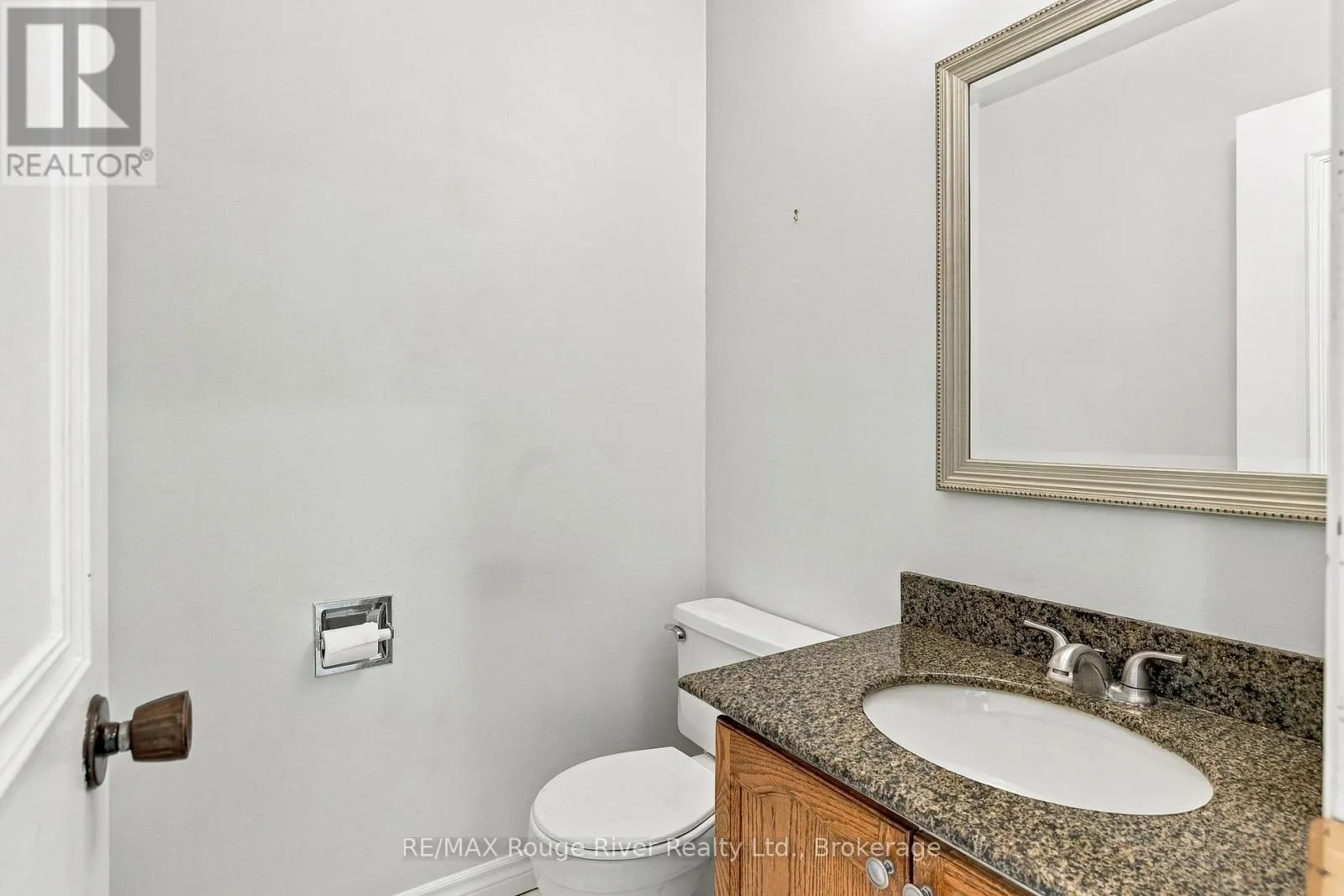95 B CONCESSION STREET E