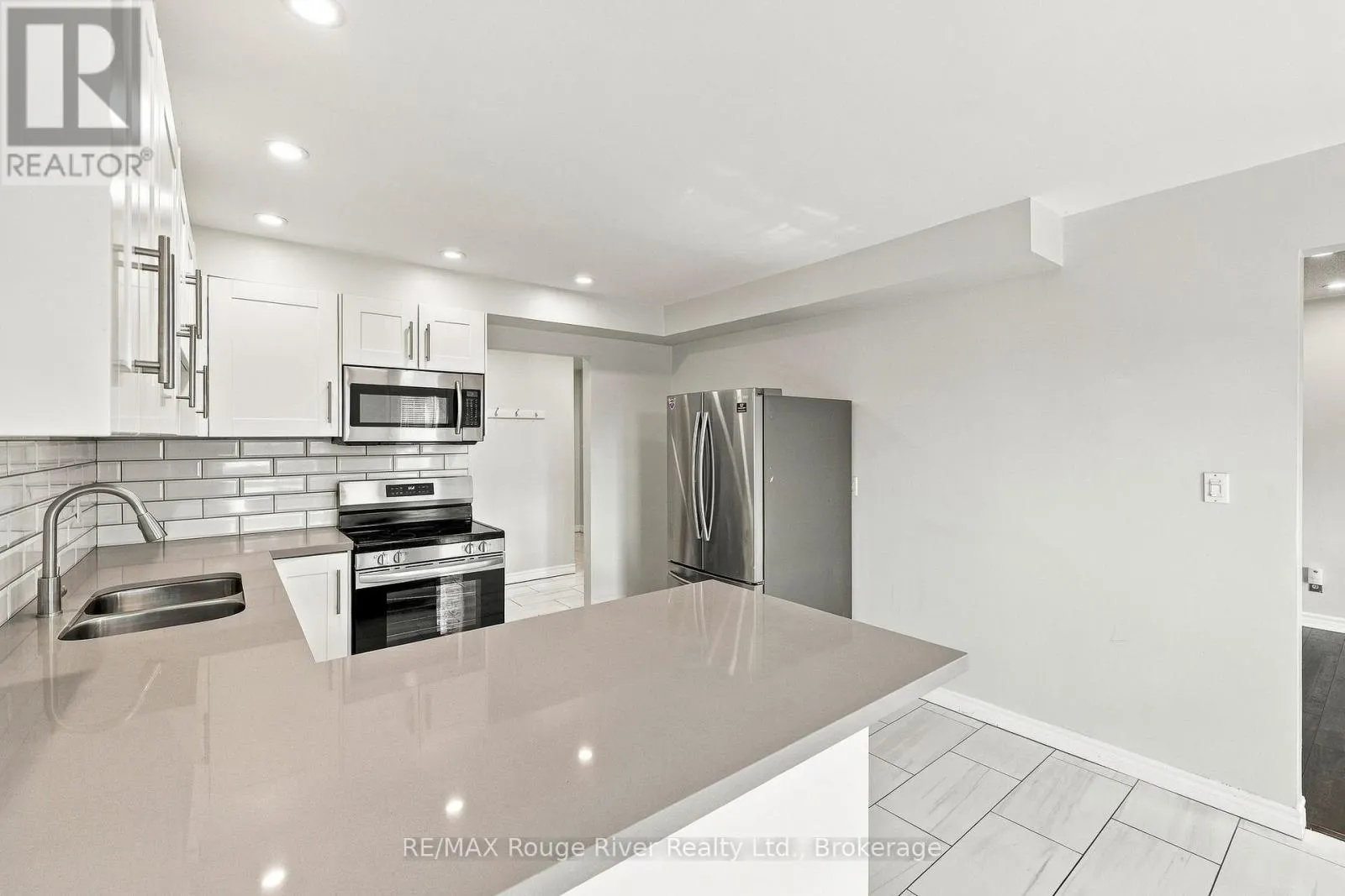 95 B CONCESSION STREET E