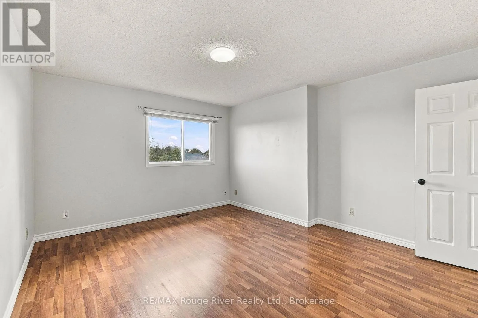 95 B CONCESSION STREET E