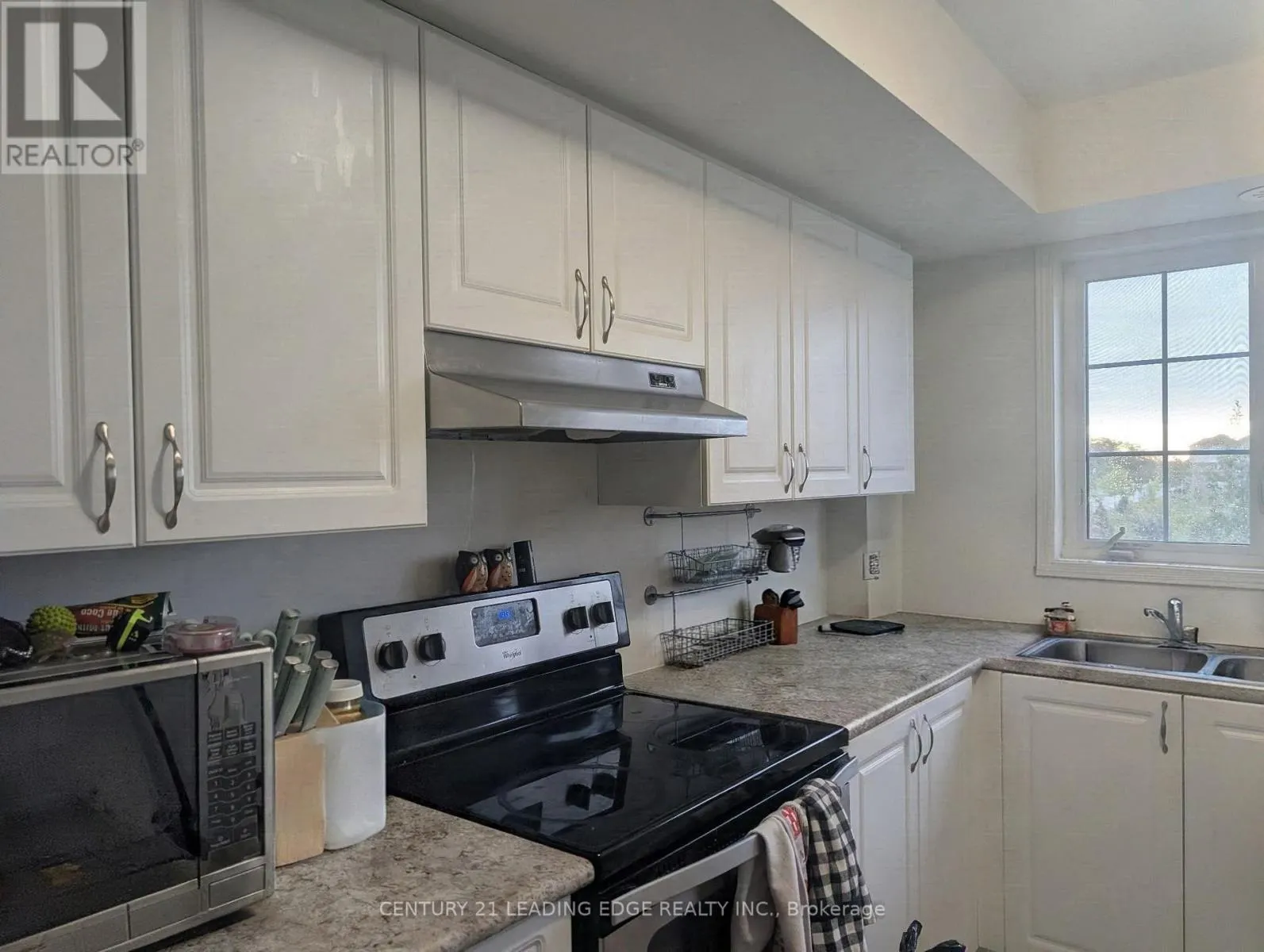 2324 CHEVRON PRINCE PATH