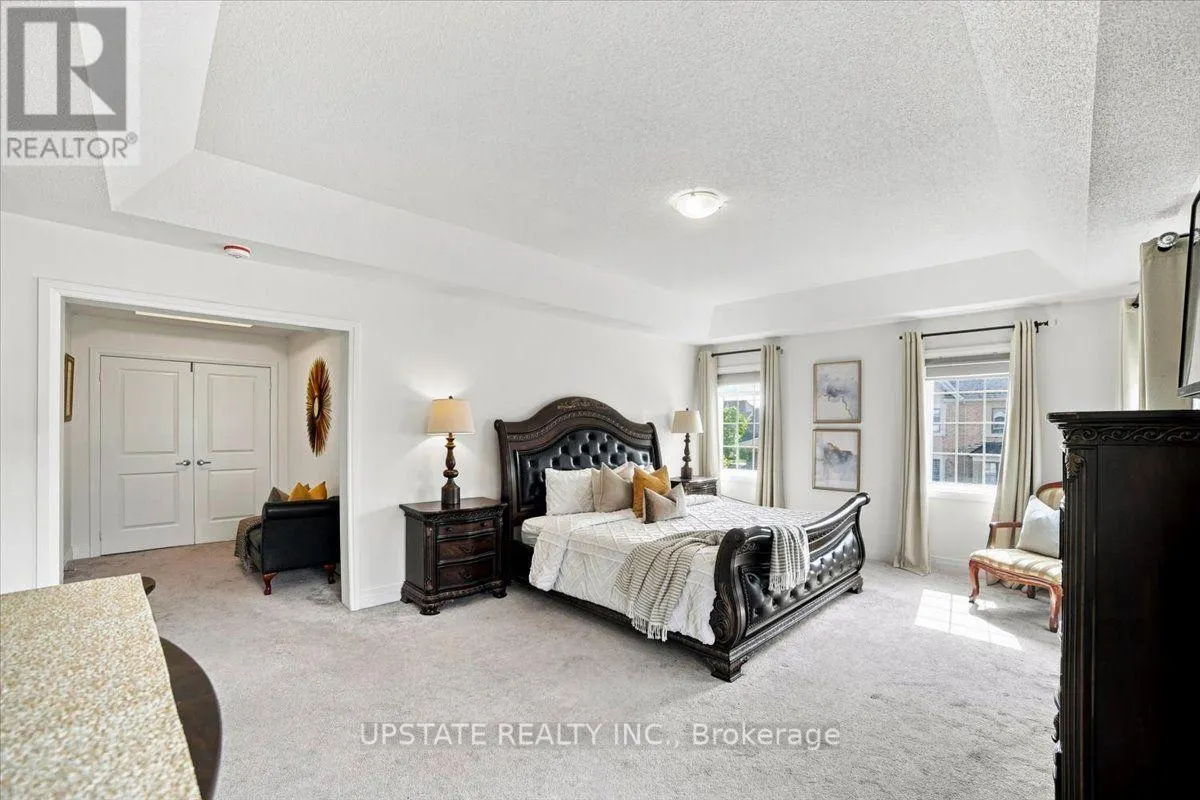 18 BLENHEIM CIRCLE