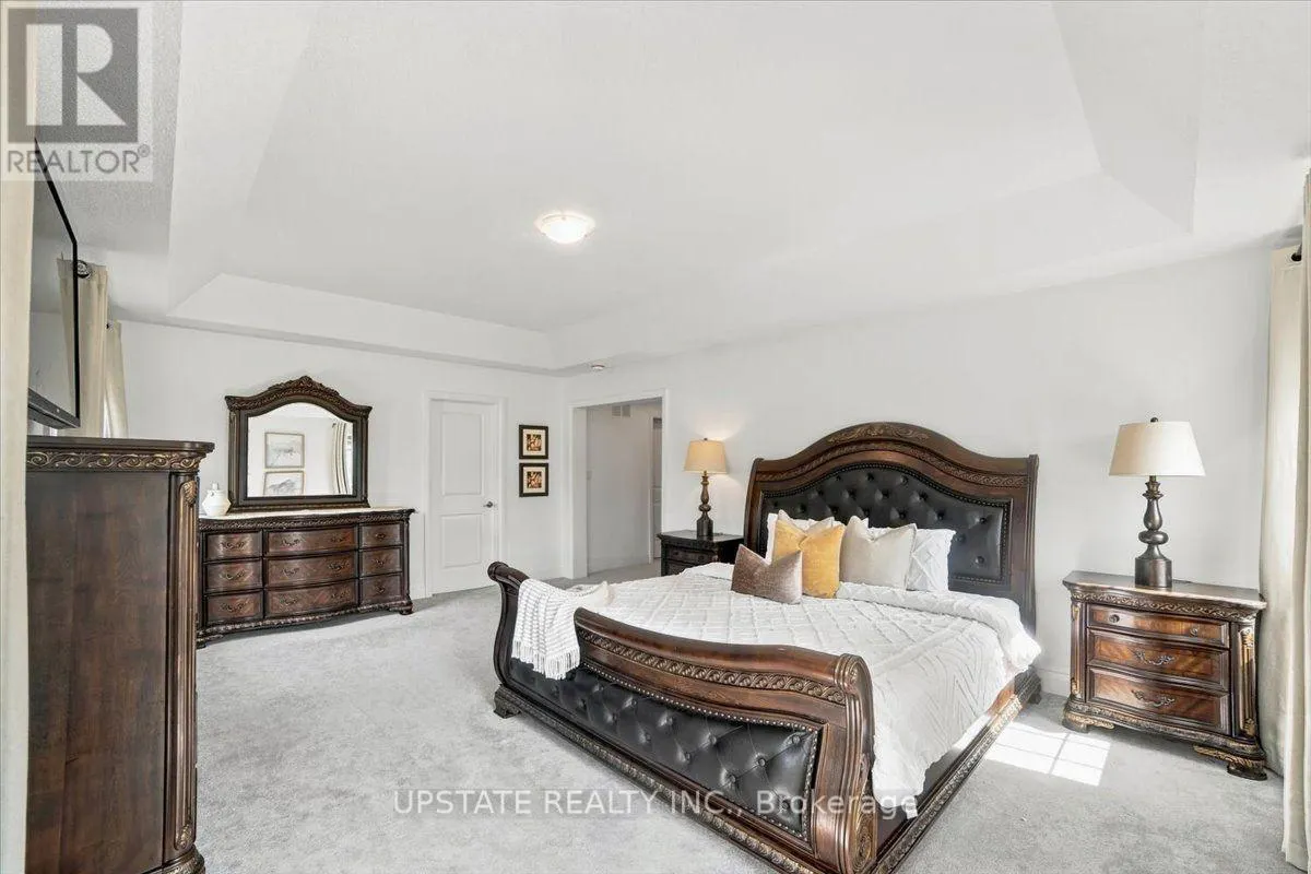 18 BLENHEIM CIRCLE
