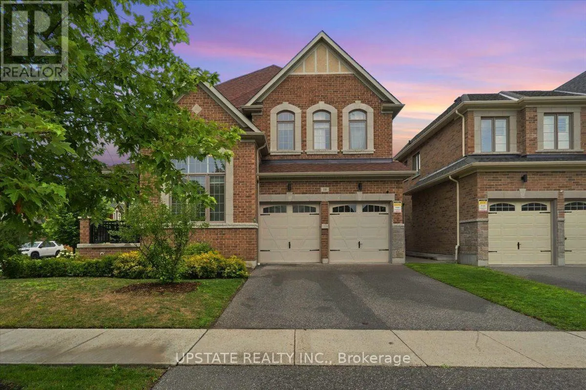 18 BLENHEIM CIRCLE