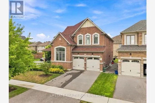 18 BLENHEIM CIRCLE