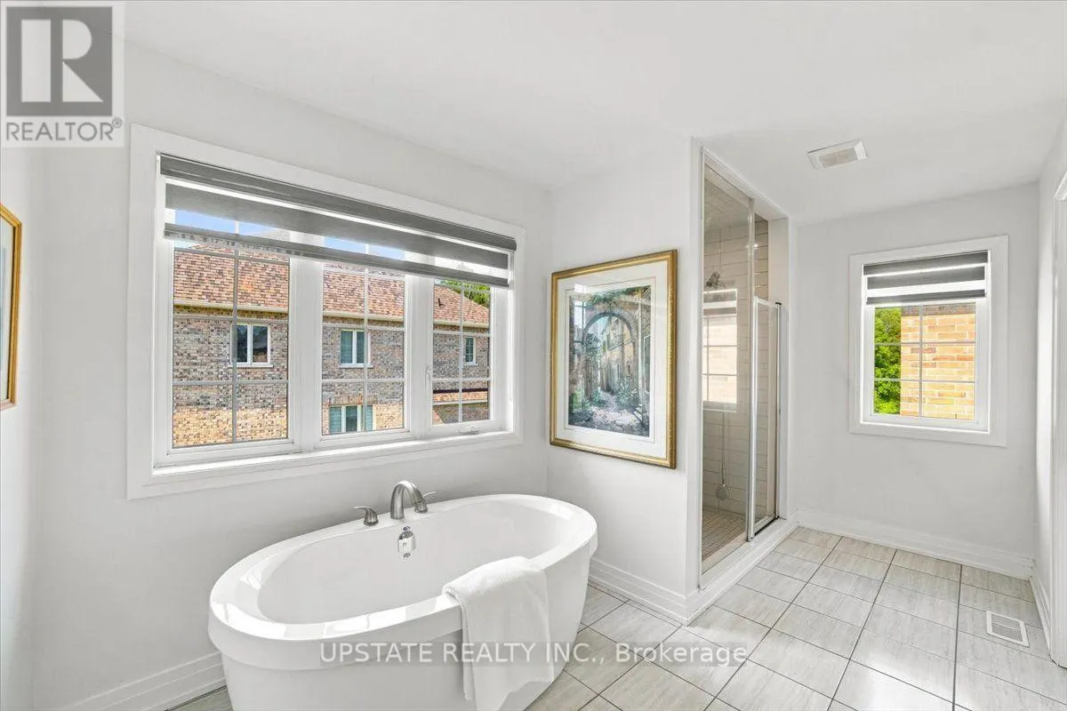 18 BLENHEIM CIRCLE