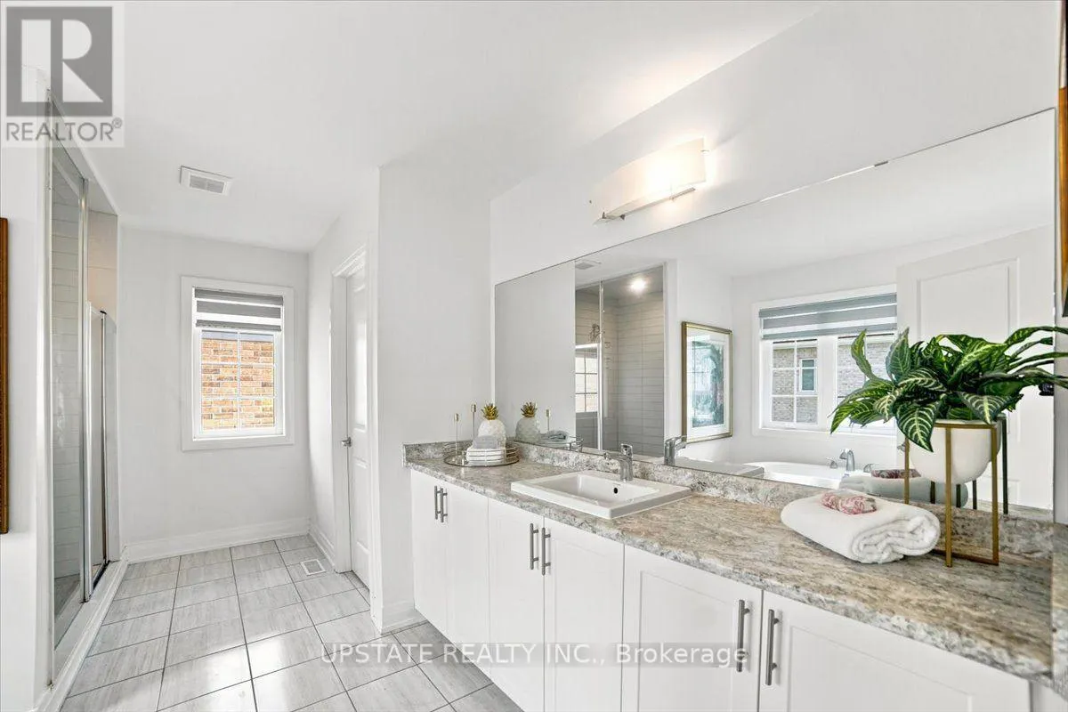 18 BLENHEIM CIRCLE