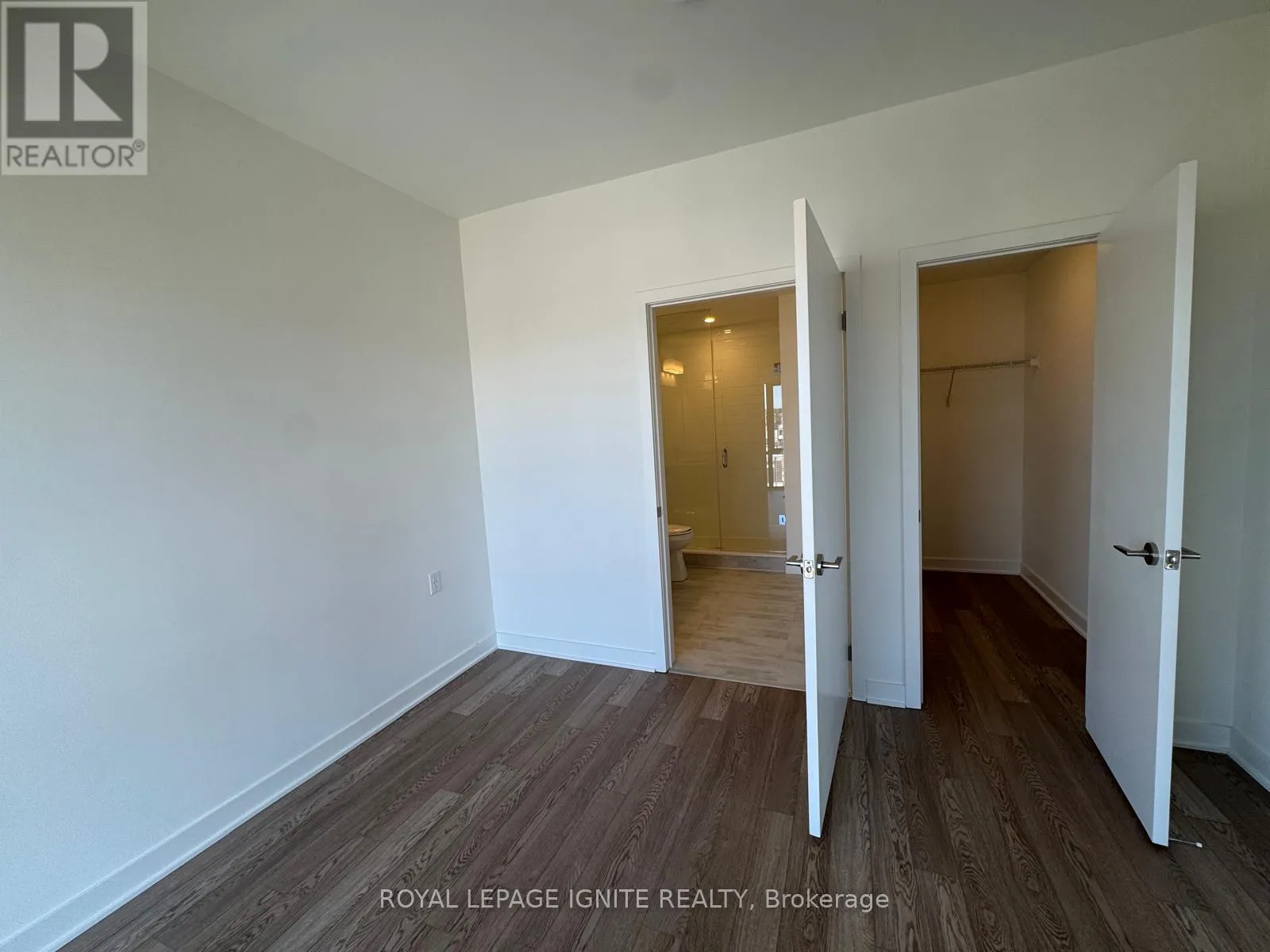 521 - 51 CLARINGTON BOULEVARD
