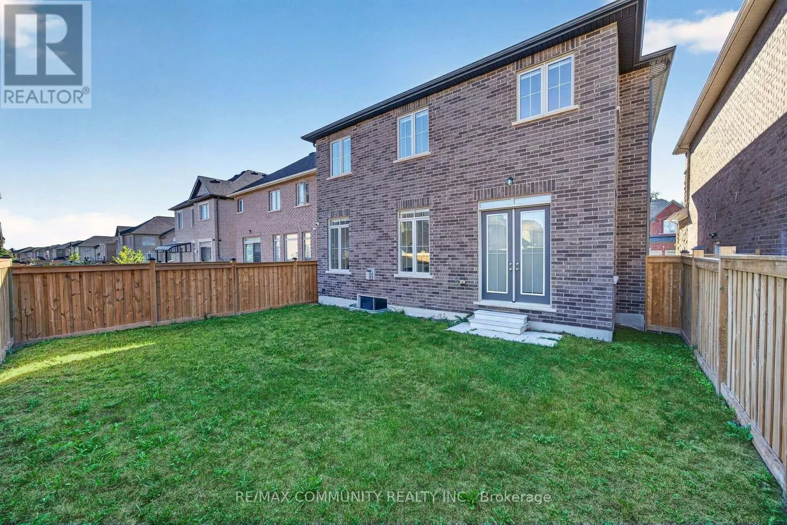 144 AUCKLAND DRIVE