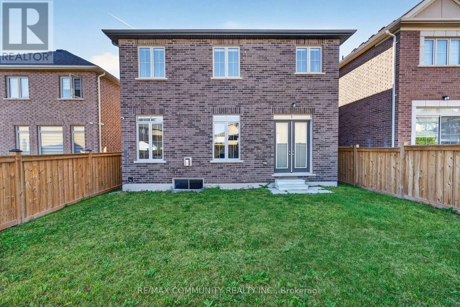 144 AUCKLAND DRIVE
