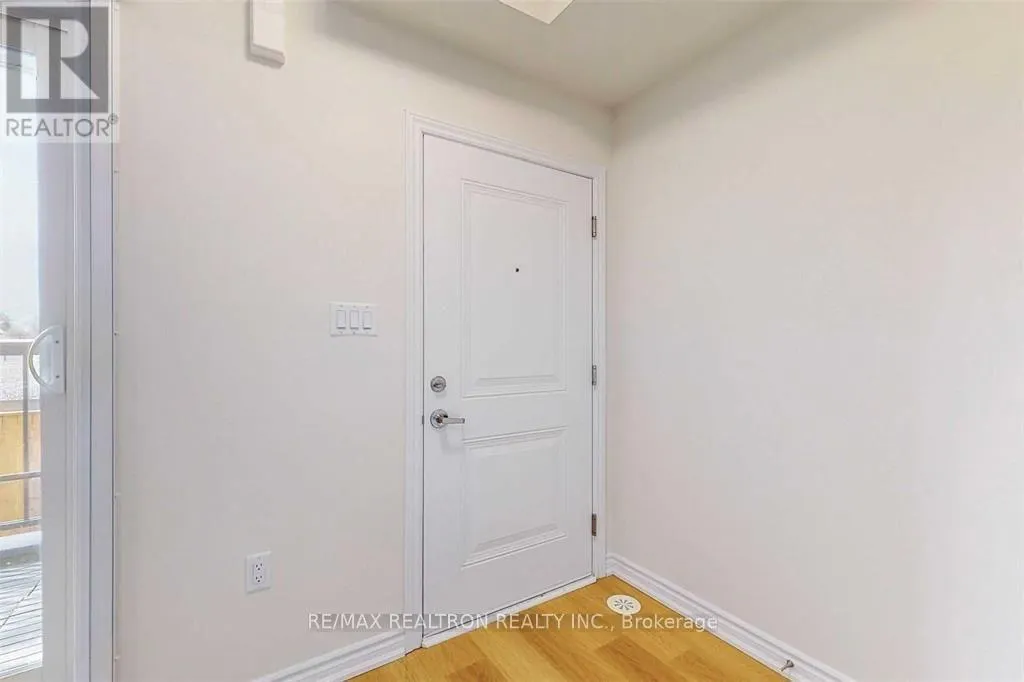 19 - 480 BERESFORD PATH
