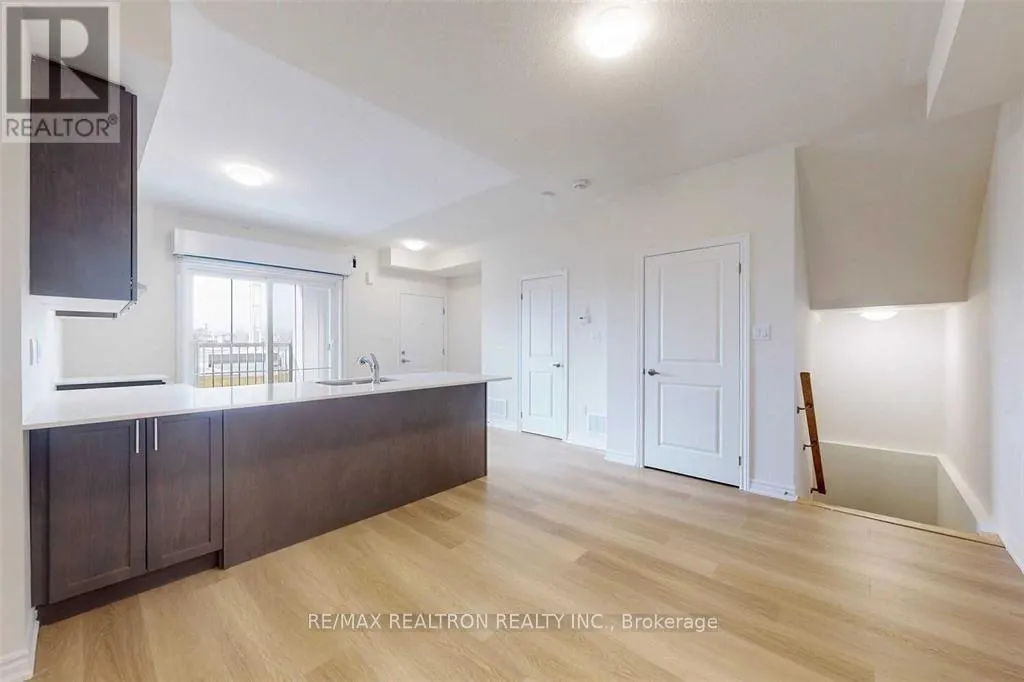 19 - 480 BERESFORD PATH
