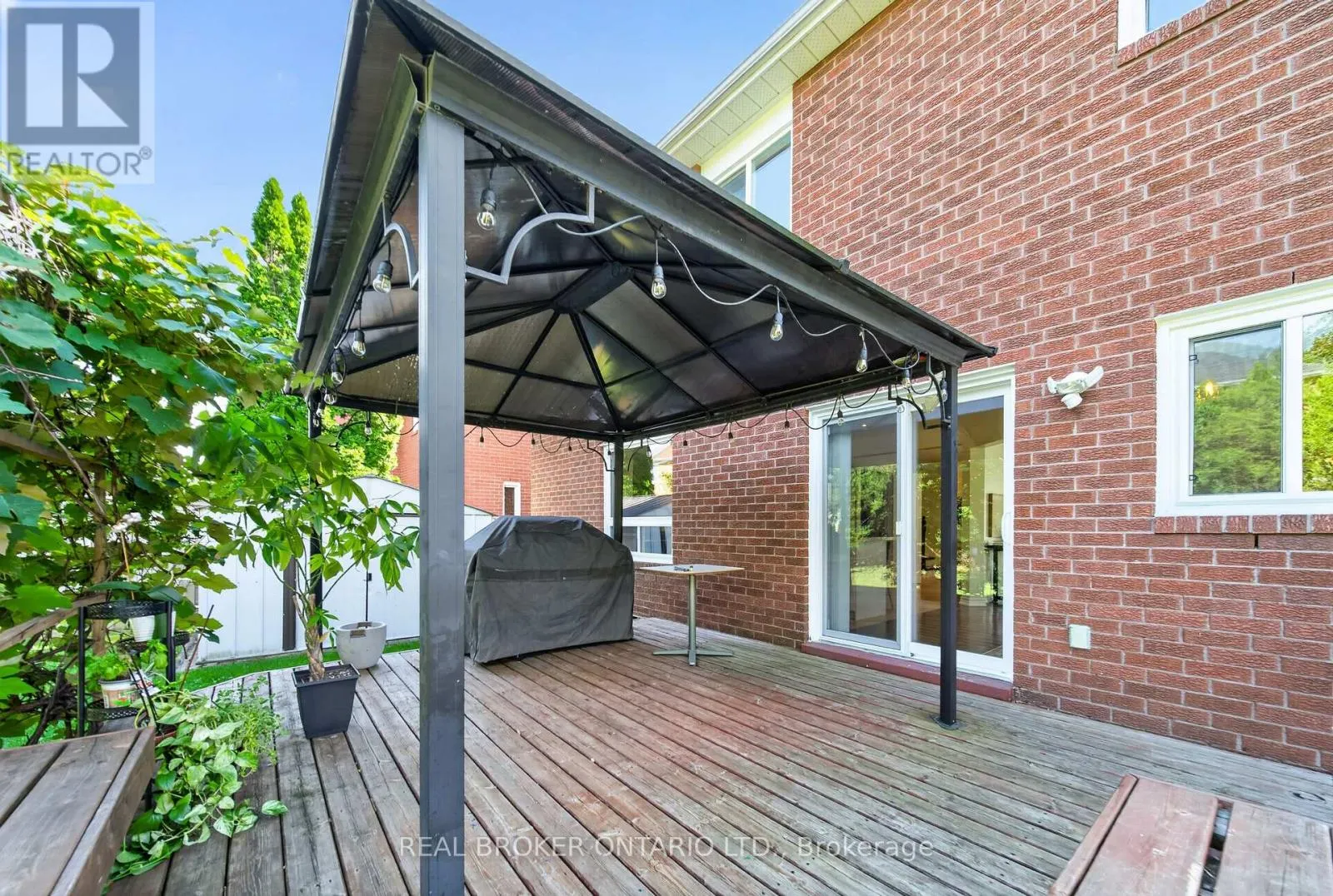 63 ERIC CLARKE DRIVE