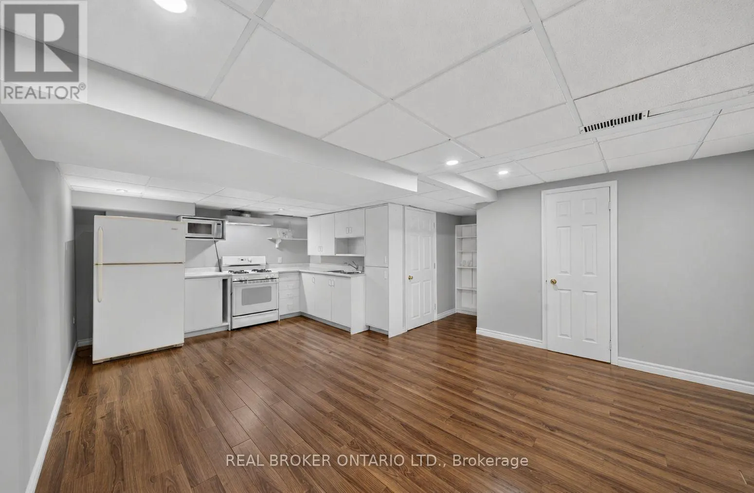 63 ERIC CLARKE DRIVE
