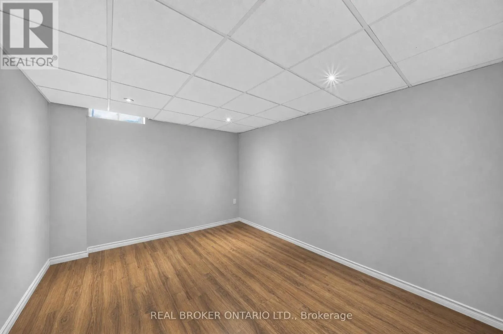 63 ERIC CLARKE DRIVE