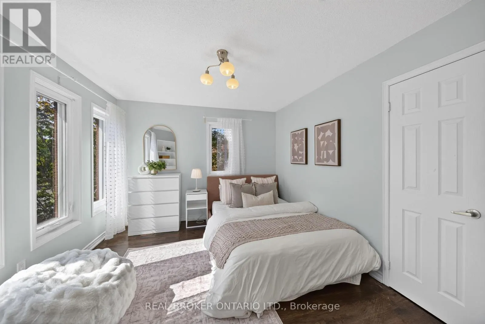 63 ERIC CLARKE DRIVE