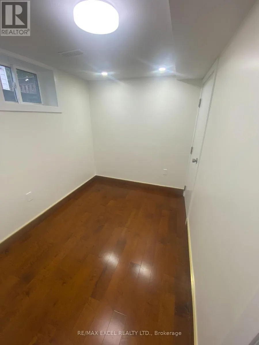 BASEMENT - 226 ELGIN STREET W