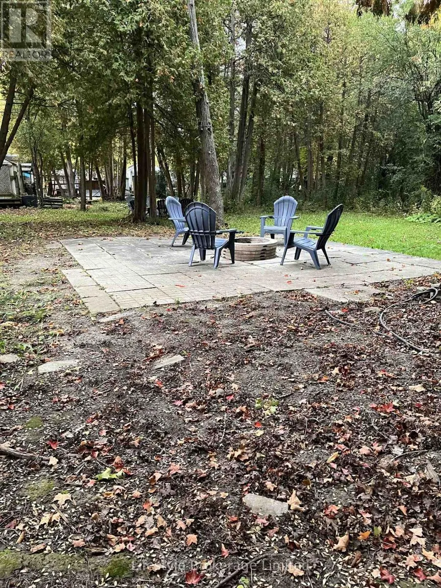 634 BLUEBERRY LANE