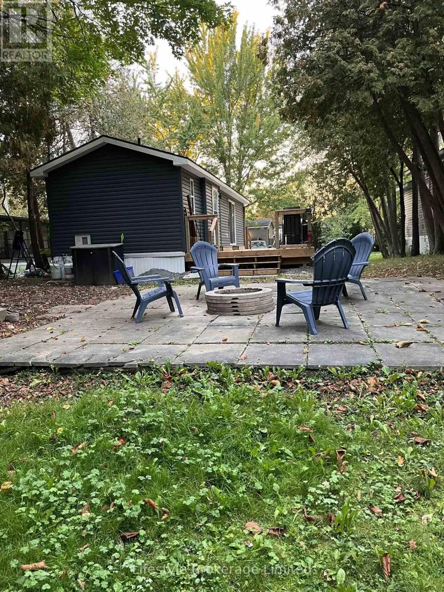 634 BLUEBERRY LANE
