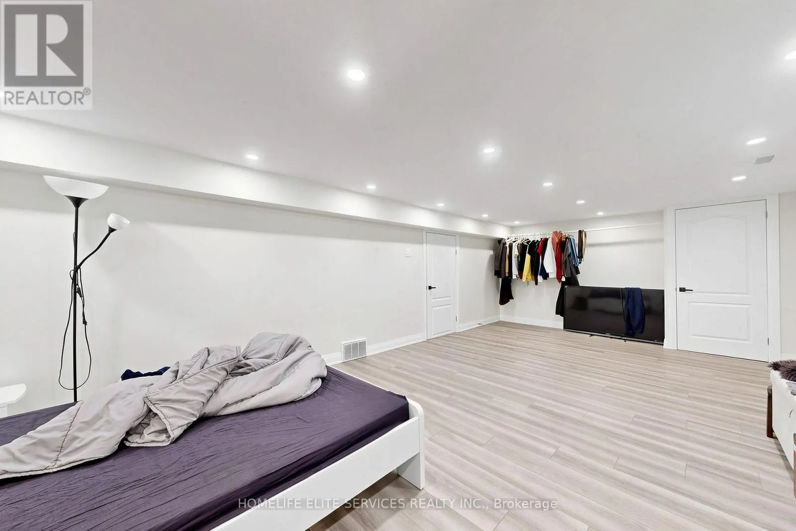 76 GOODERHAM DRIVE