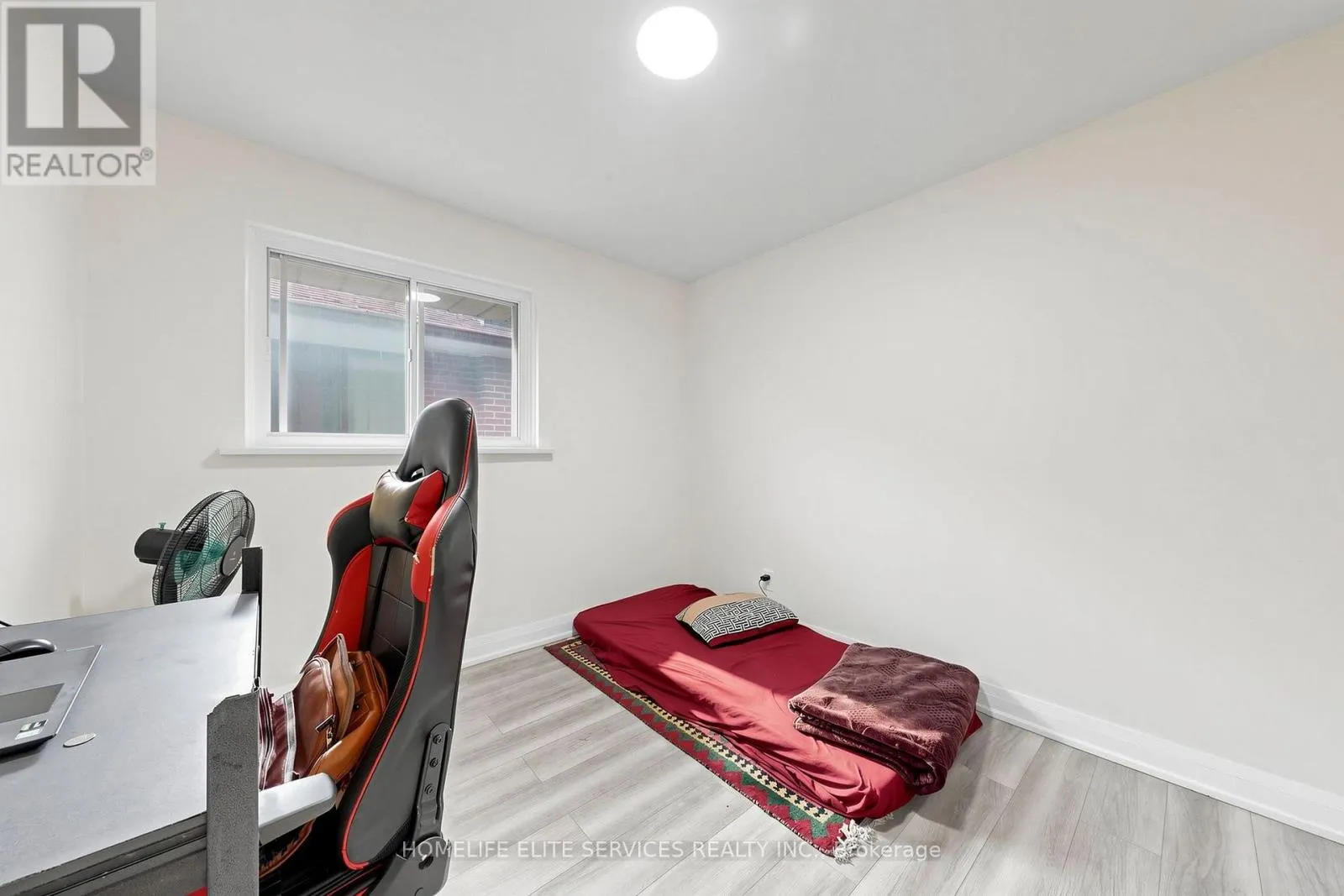 76 GOODERHAM DRIVE
