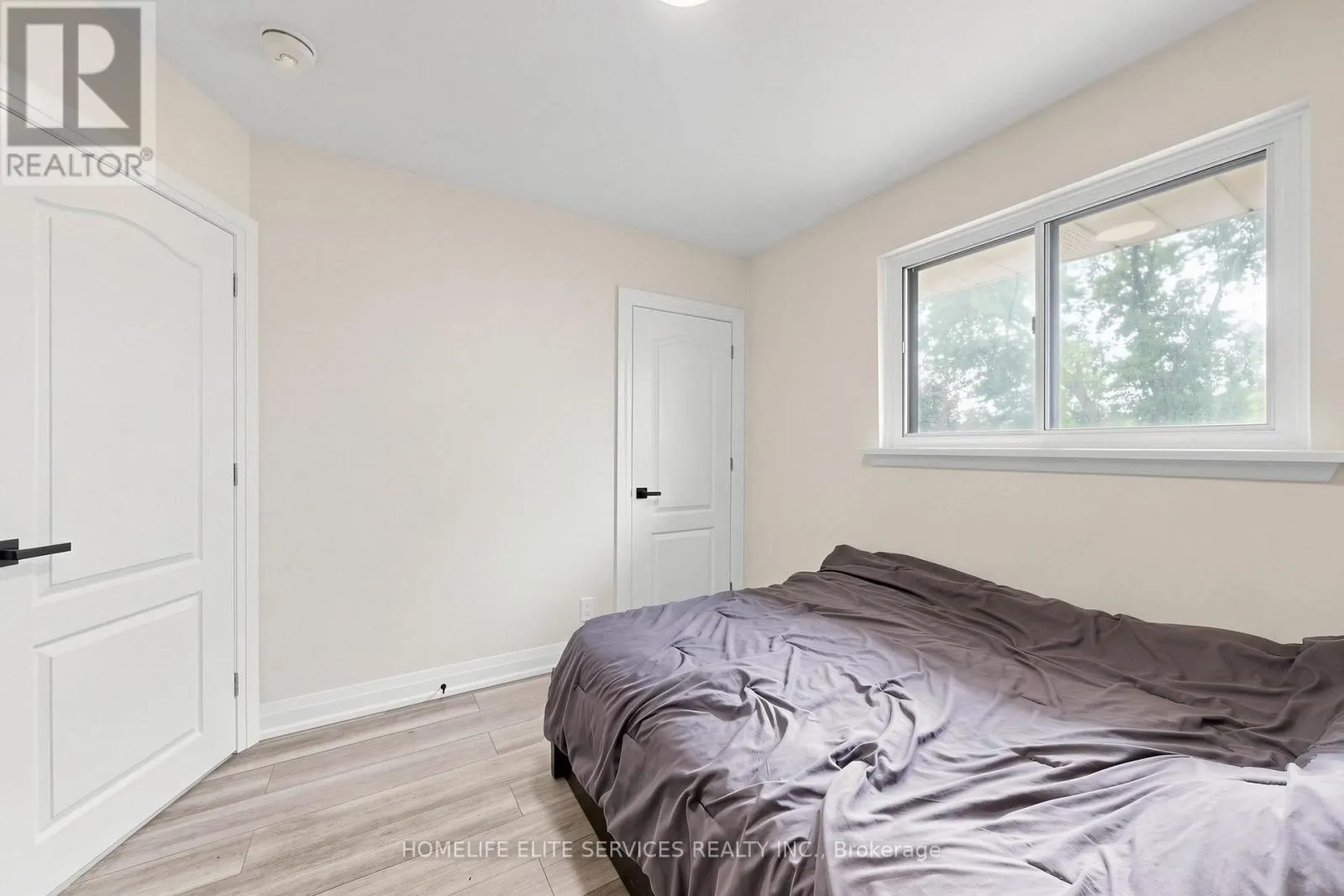 76 GOODERHAM DRIVE