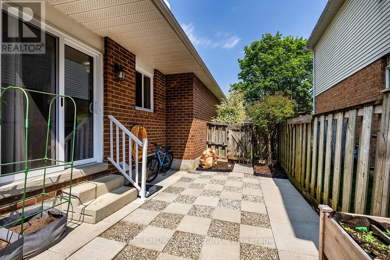 34 GOLDPINE AVENUE