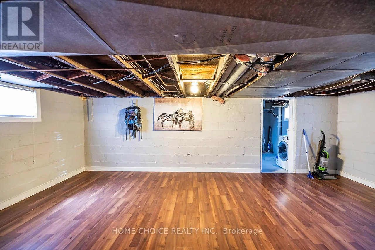 140 GLADSTONE AVENUE