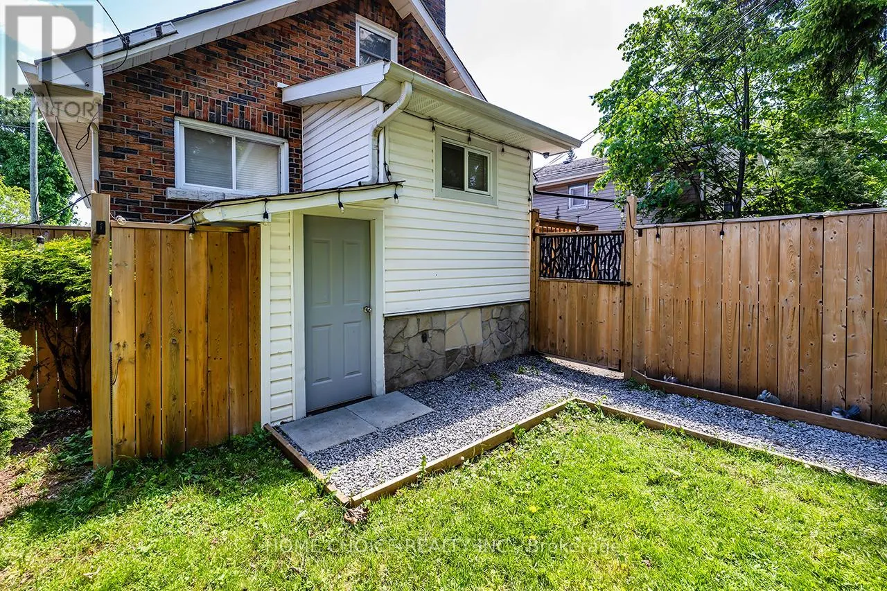 140 GLADSTONE AVENUE