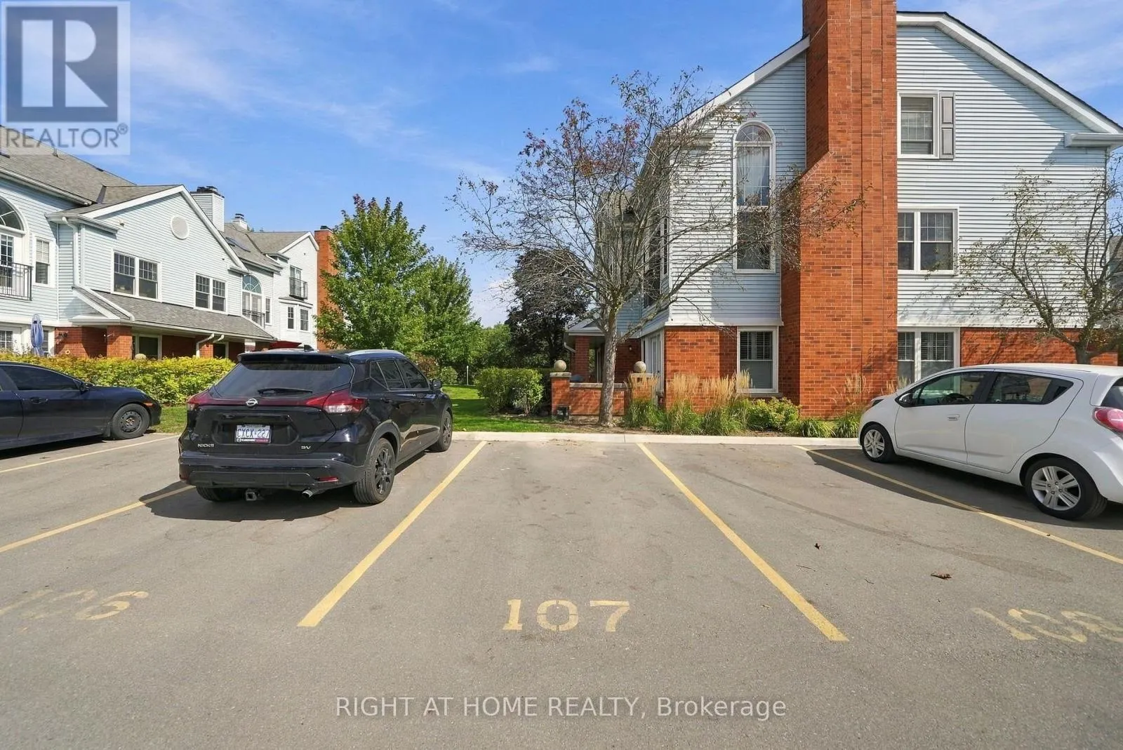 F2 - 1667 NASH ROAD
