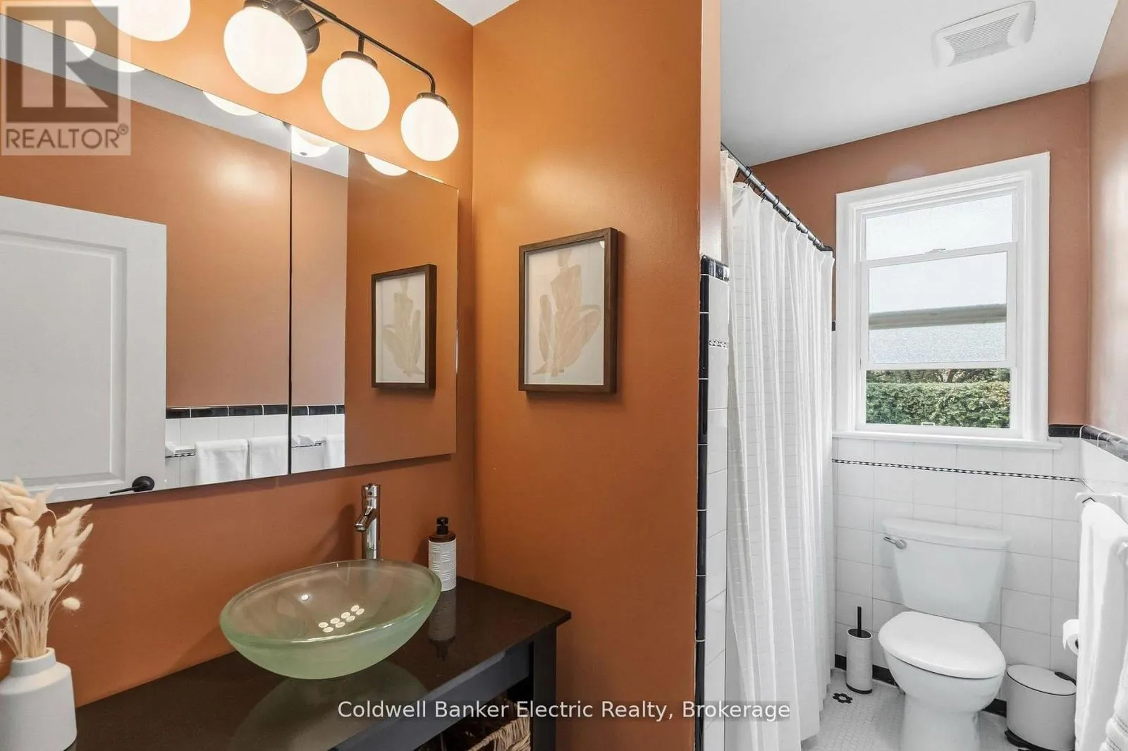 326 COCHRANE STREET