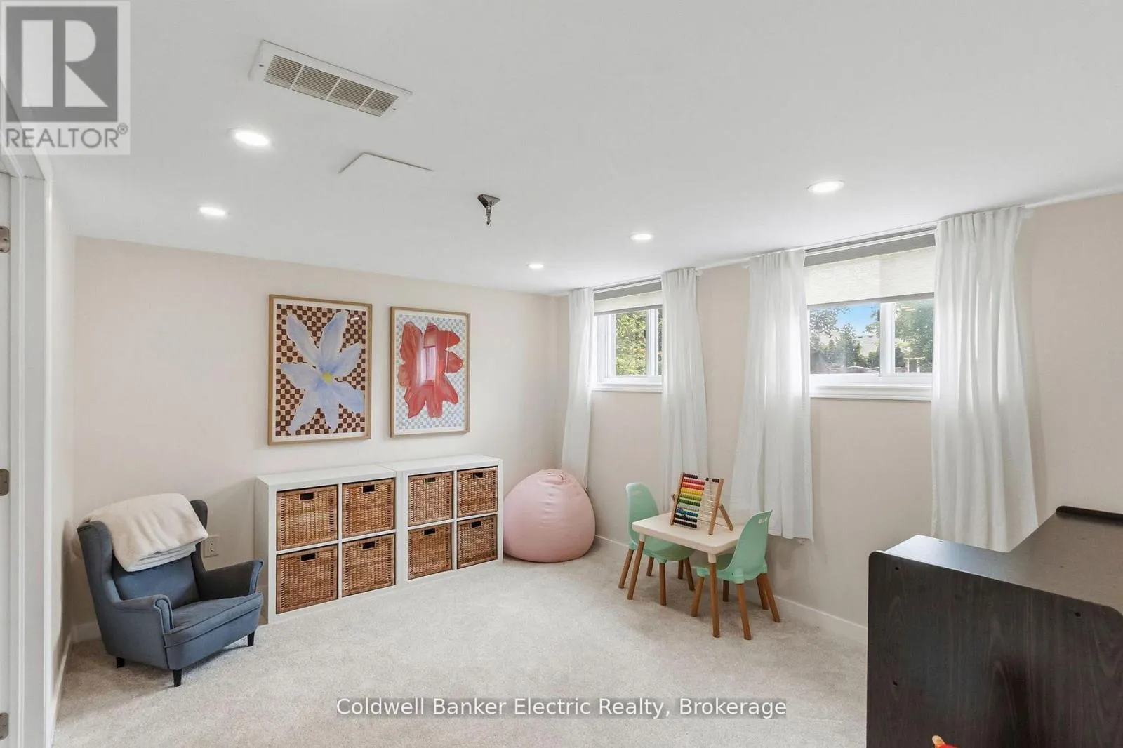 326 COCHRANE STREET