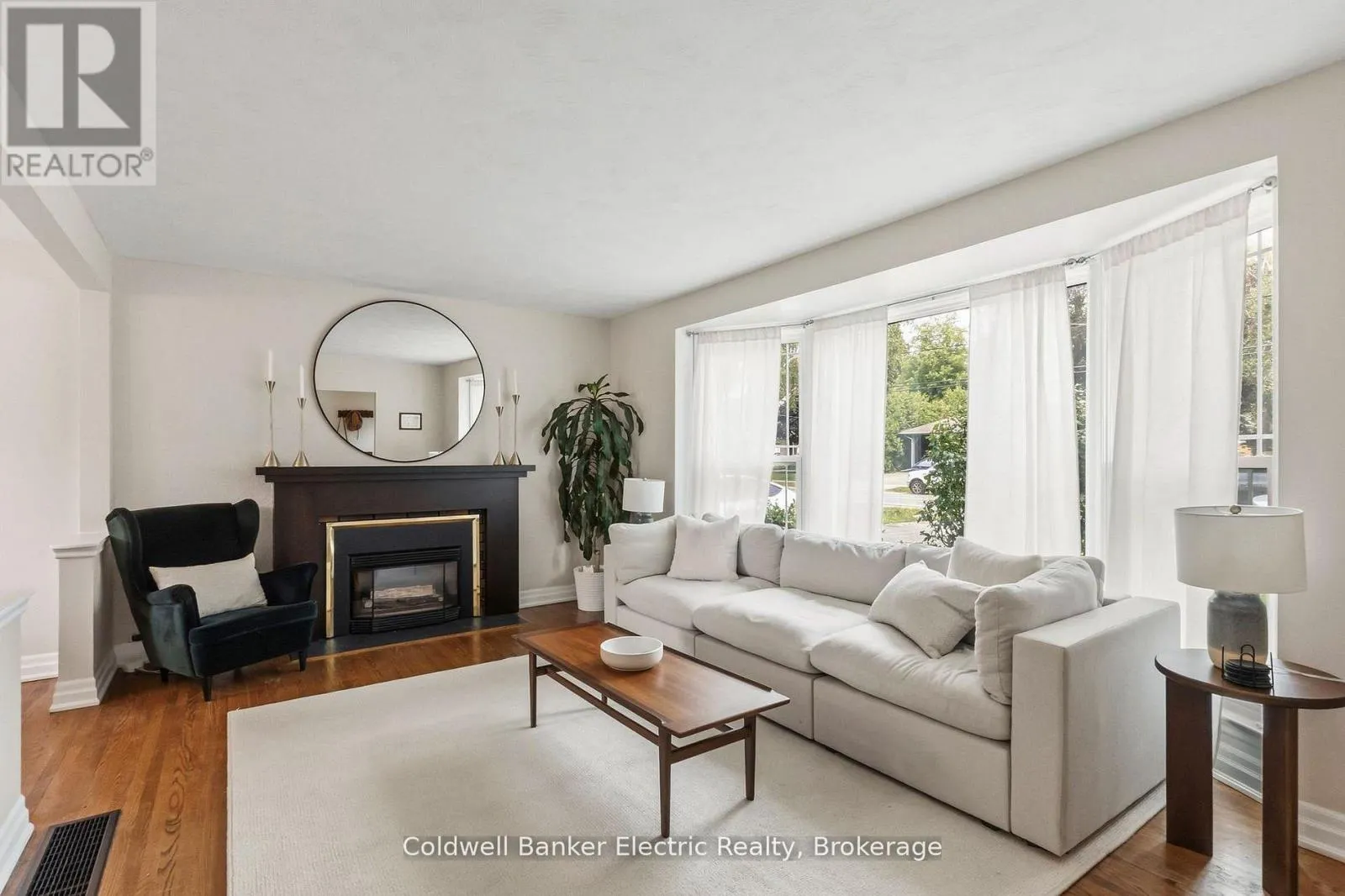 326 COCHRANE STREET