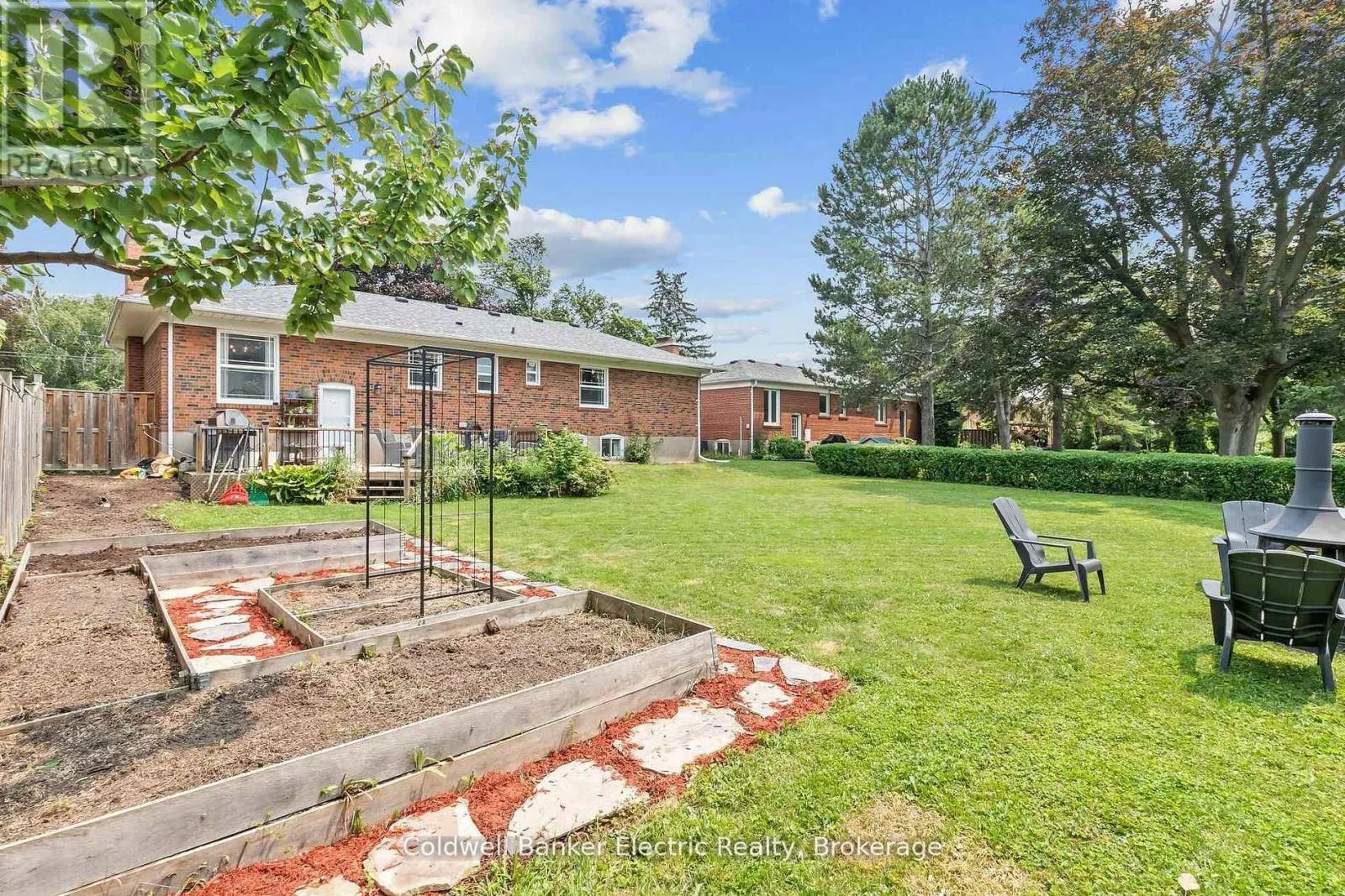 326 COCHRANE STREET