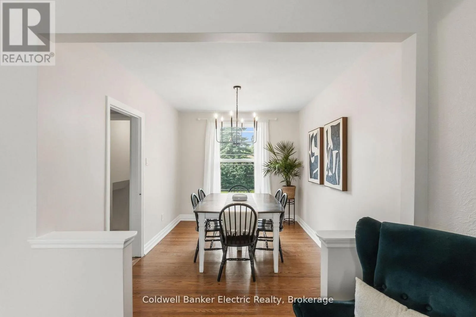 326 COCHRANE STREET