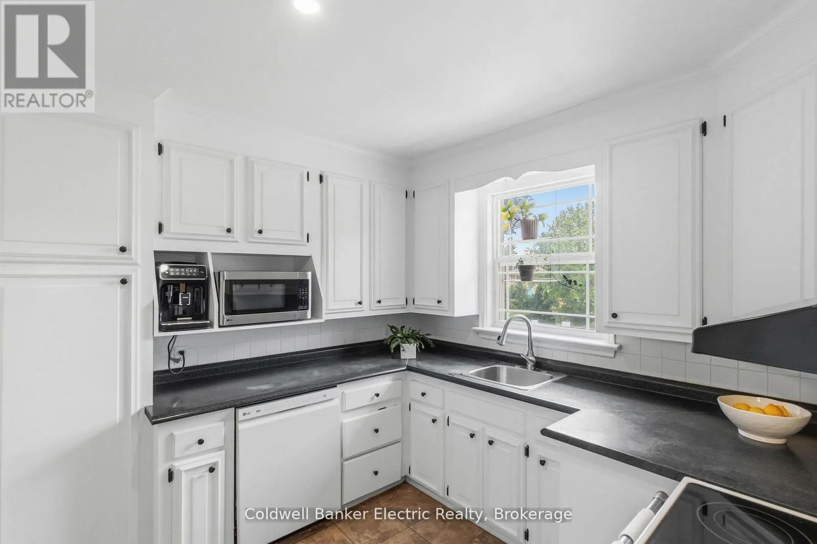 326 COCHRANE STREET