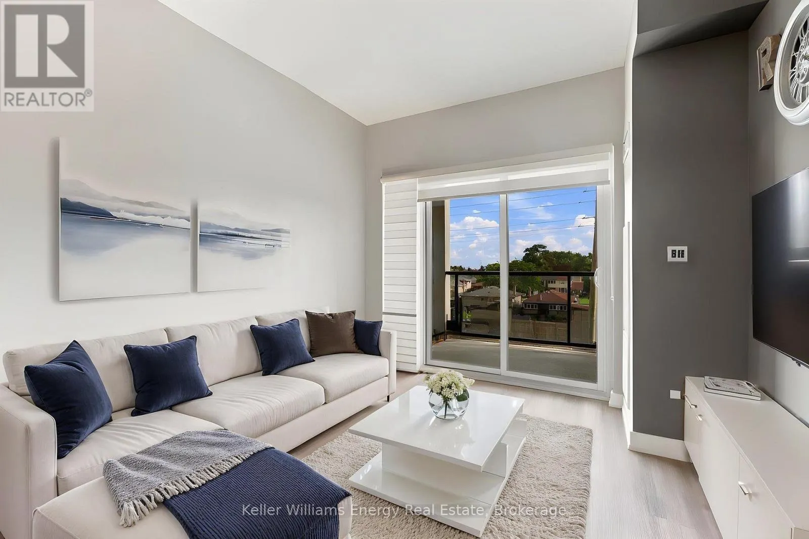 317 - 1480 BAYLY STREET #317