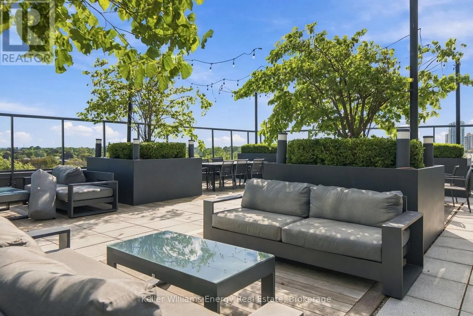 317 - 1480 BAYLY STREET #317
