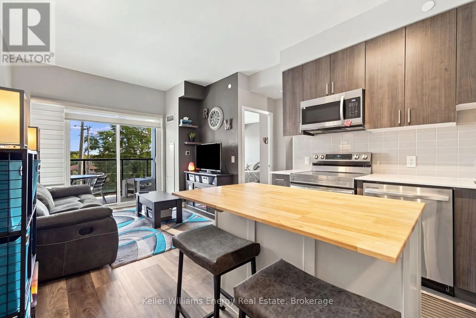 317 - 1480 BAYLY STREET #317