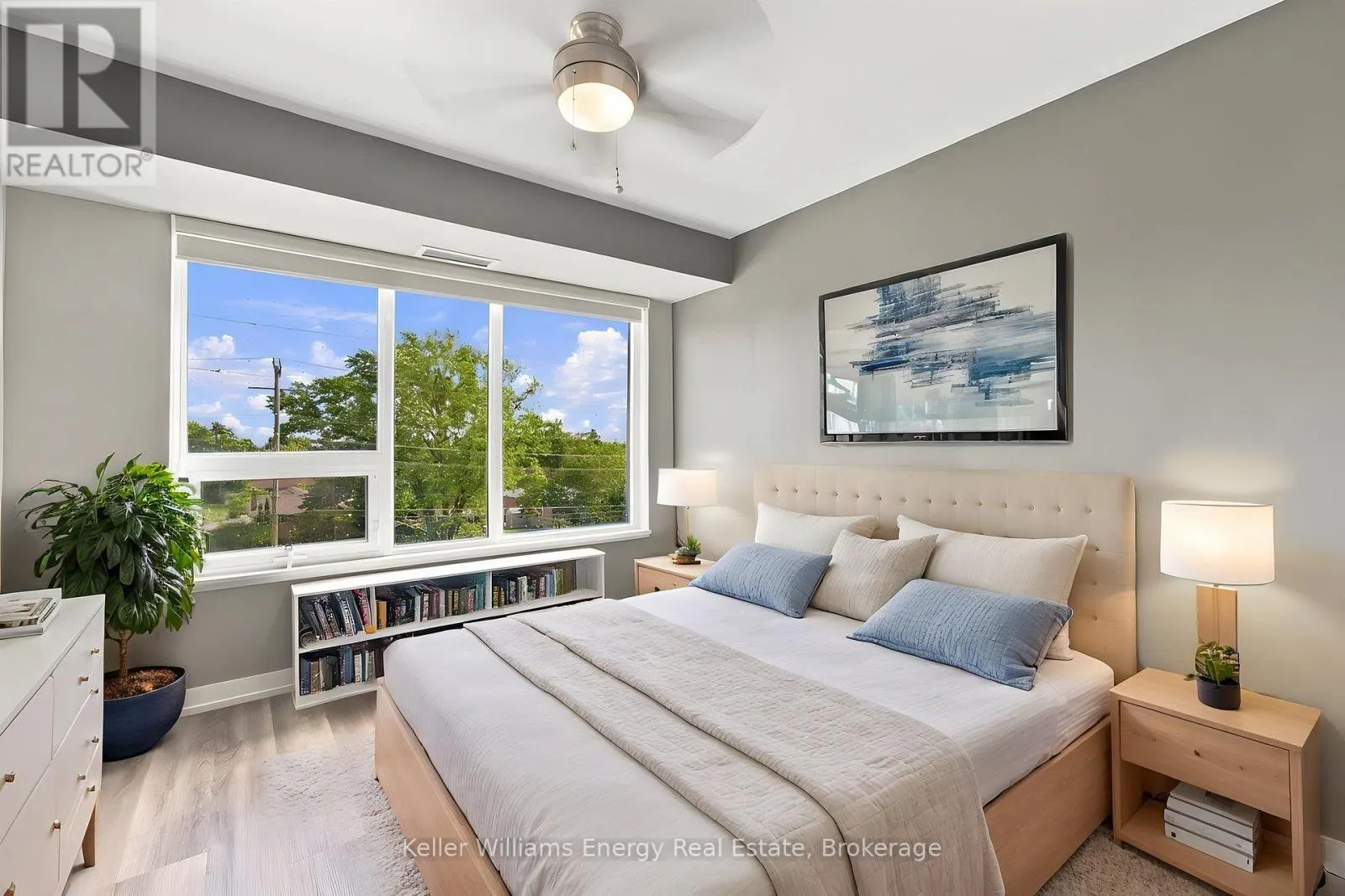 317 - 1480 BAYLY STREET #317