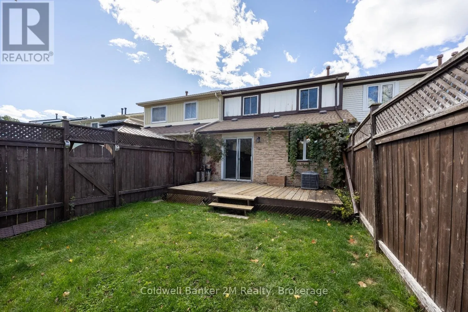 1161 TROWBRIDGE COURT