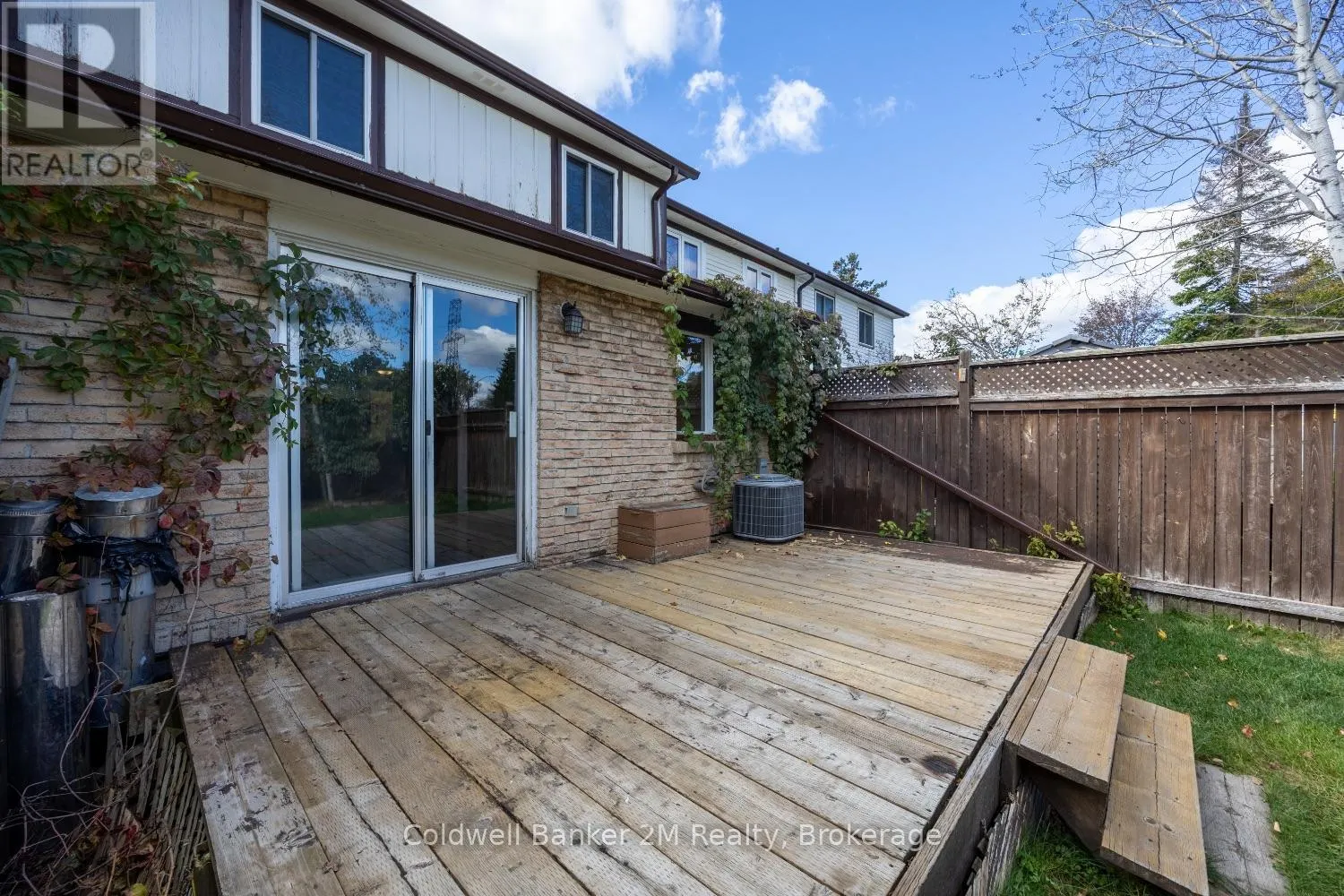 1161 TROWBRIDGE COURT