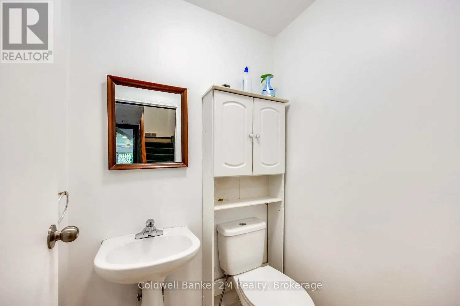 1161 TROWBRIDGE COURT