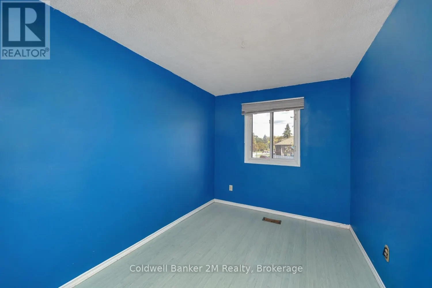 1161 TROWBRIDGE COURT