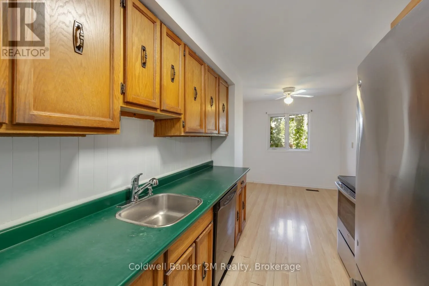 1161 TROWBRIDGE COURT