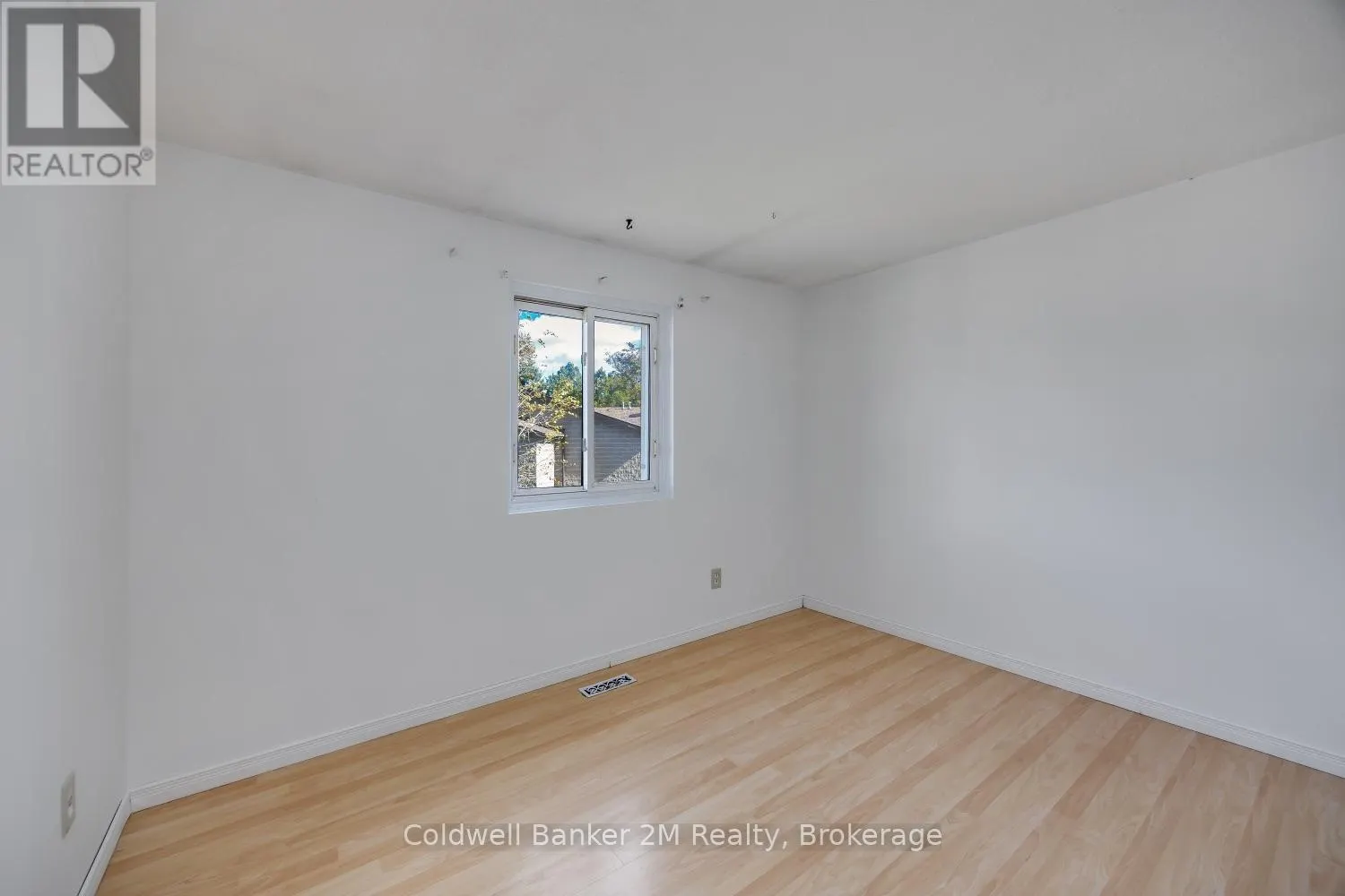 1161 TROWBRIDGE COURT
