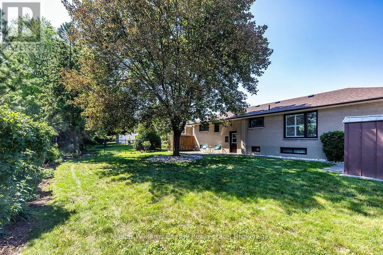 403 ROSSMOUNT AVENUE